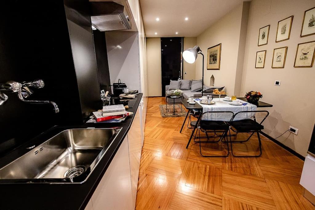 Cozy In San Frediano Apartment *